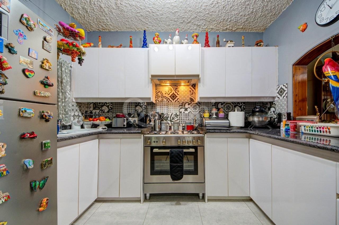 Ghajnsielem Furnished Maisonette