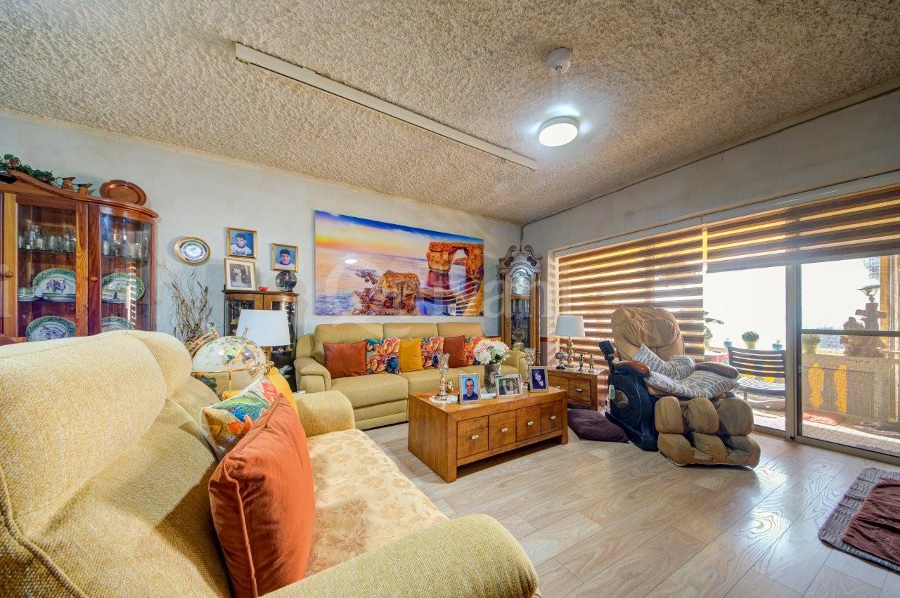 Ghajnsielem Furnished Maisonette