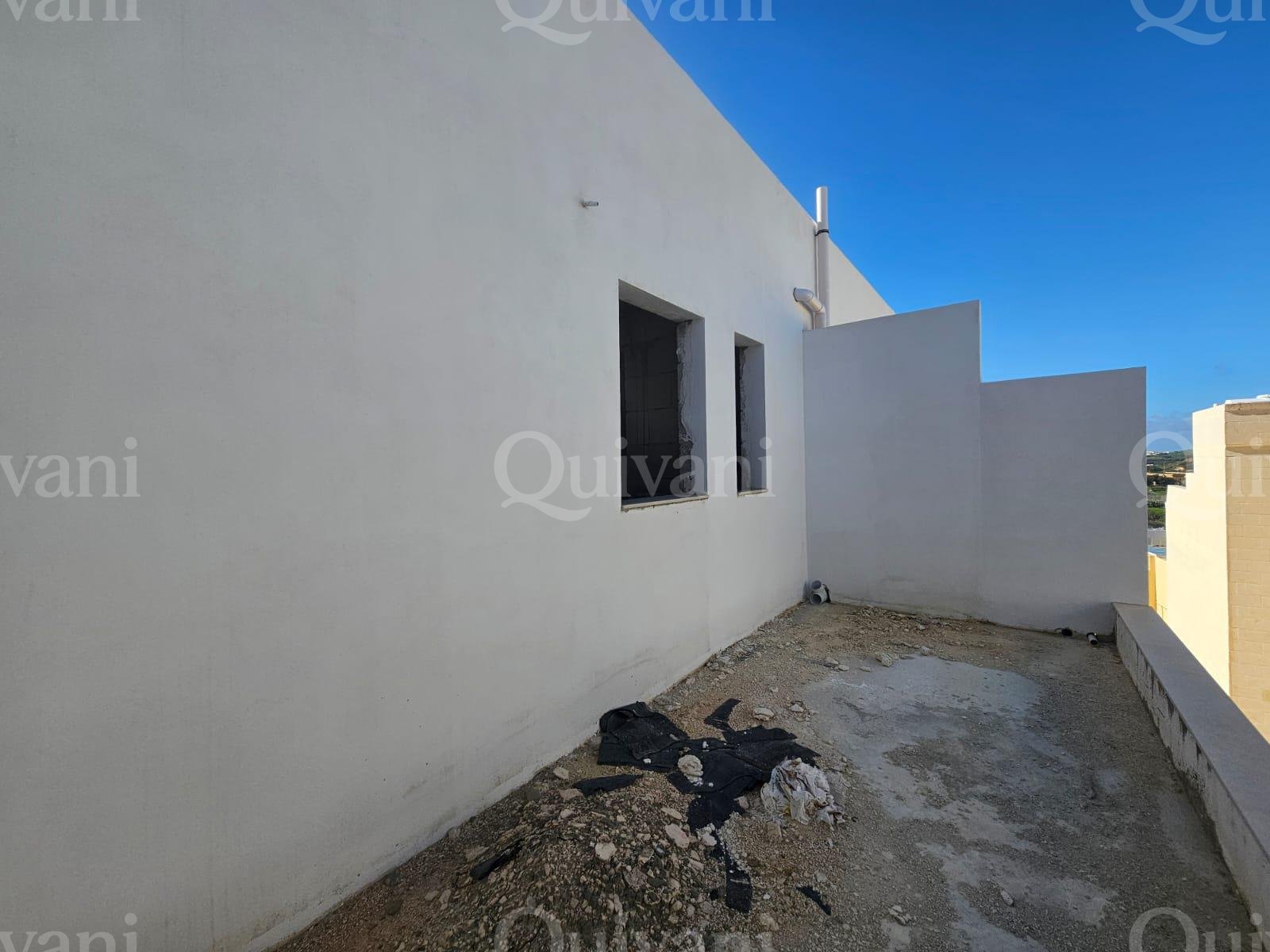 Xaghra, Shell form Penthouse