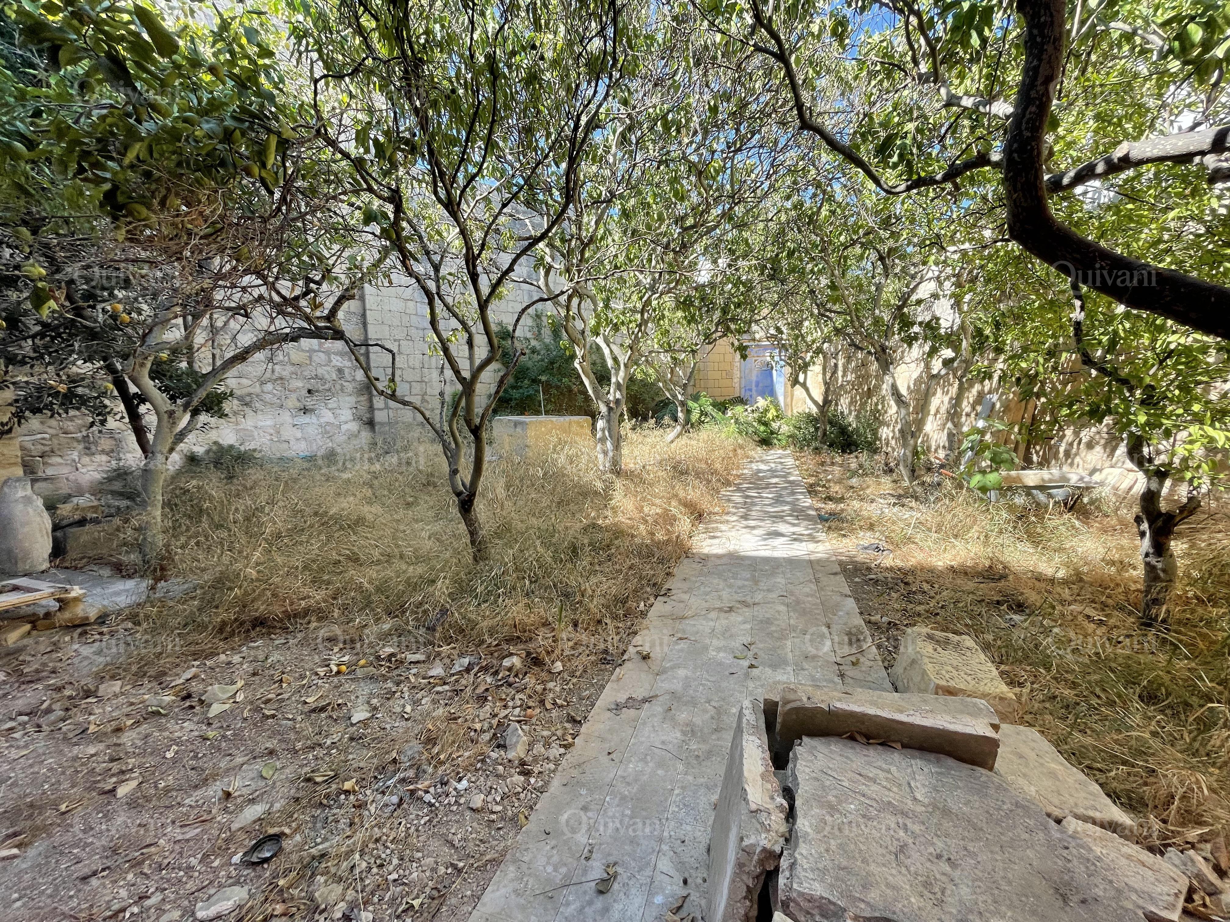 Luqa Converted Townhouse