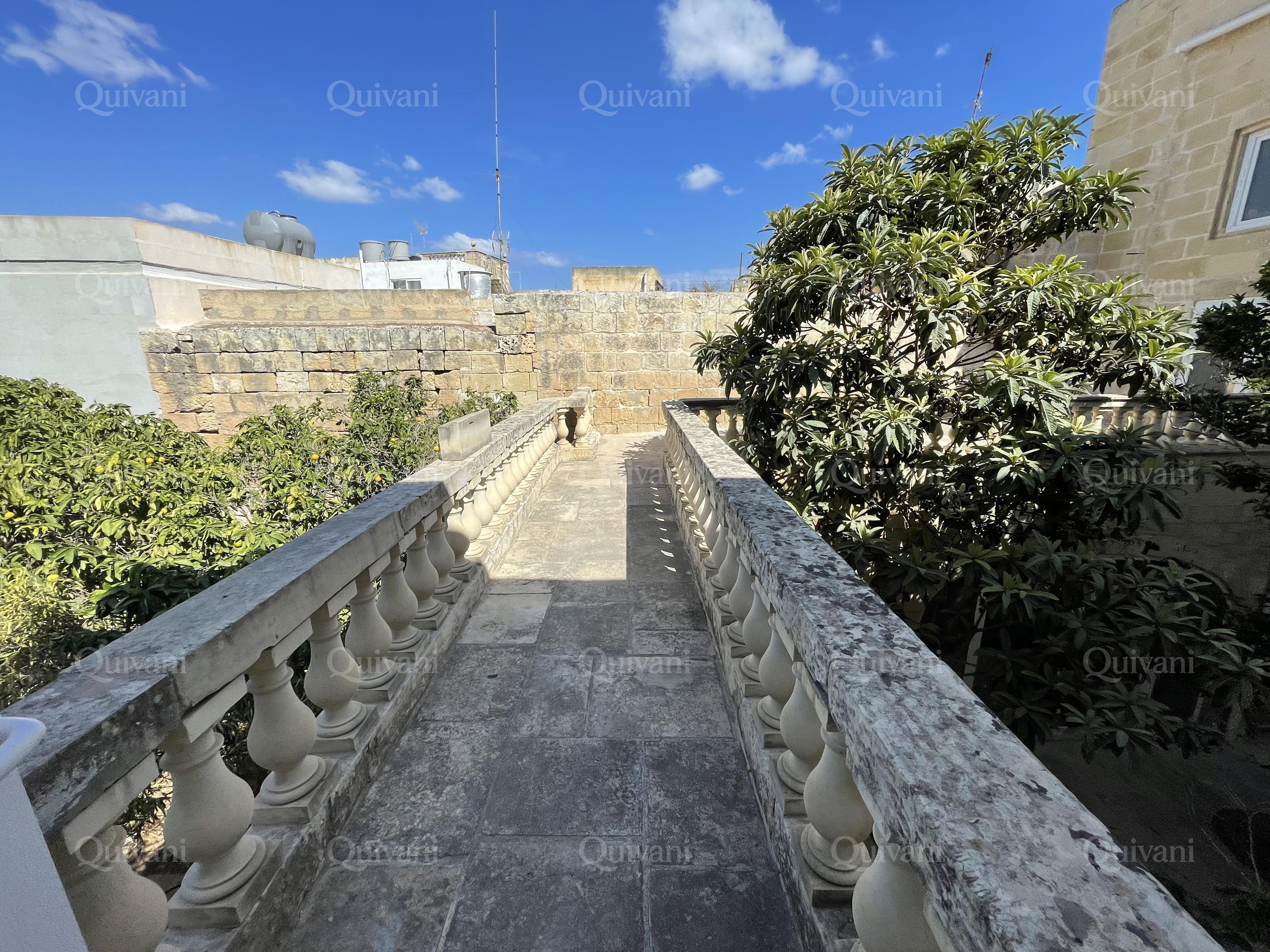 Luqa Converted Townhouse