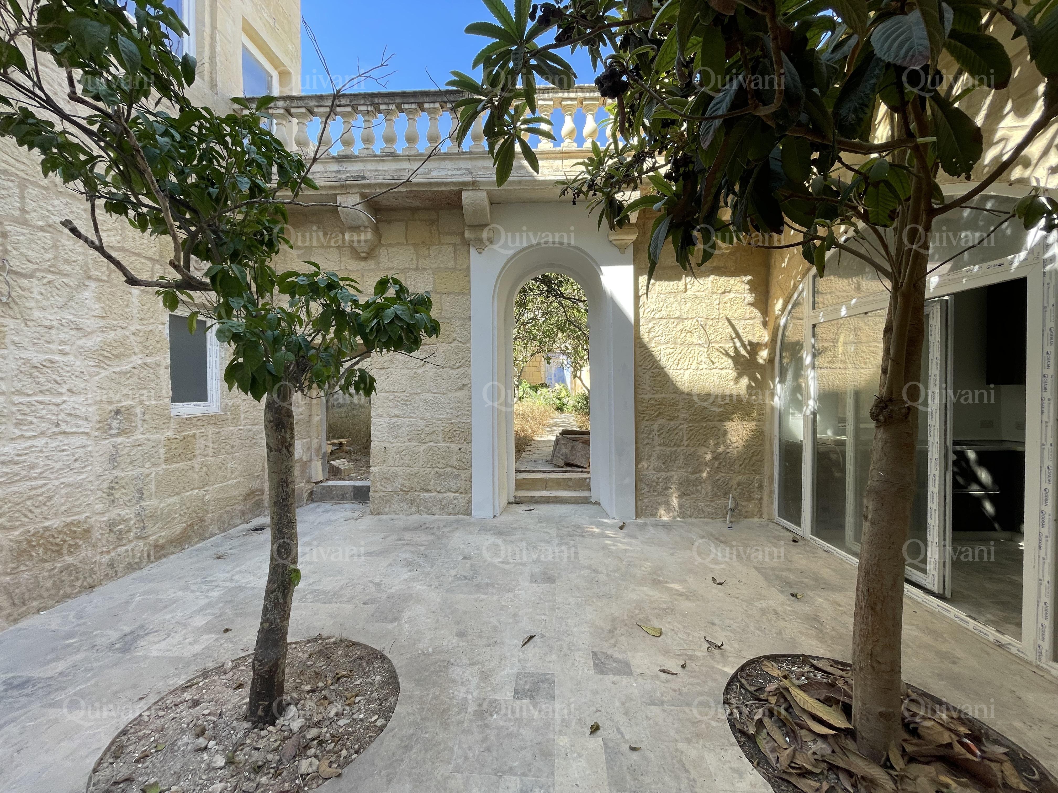 Luqa Converted Townhouse