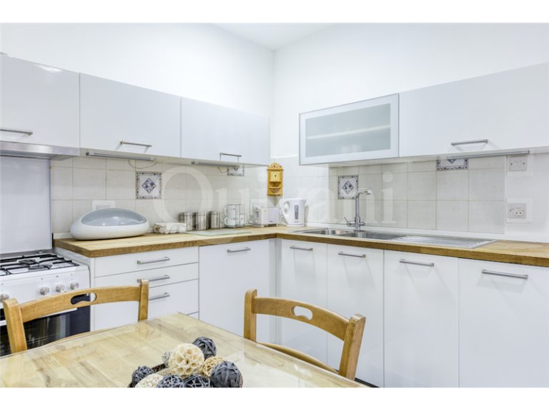 St Pauls Bay Furnished Maisonette