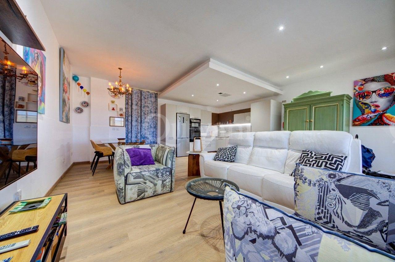 St. Angelo Mansions, Furnished Maisonette