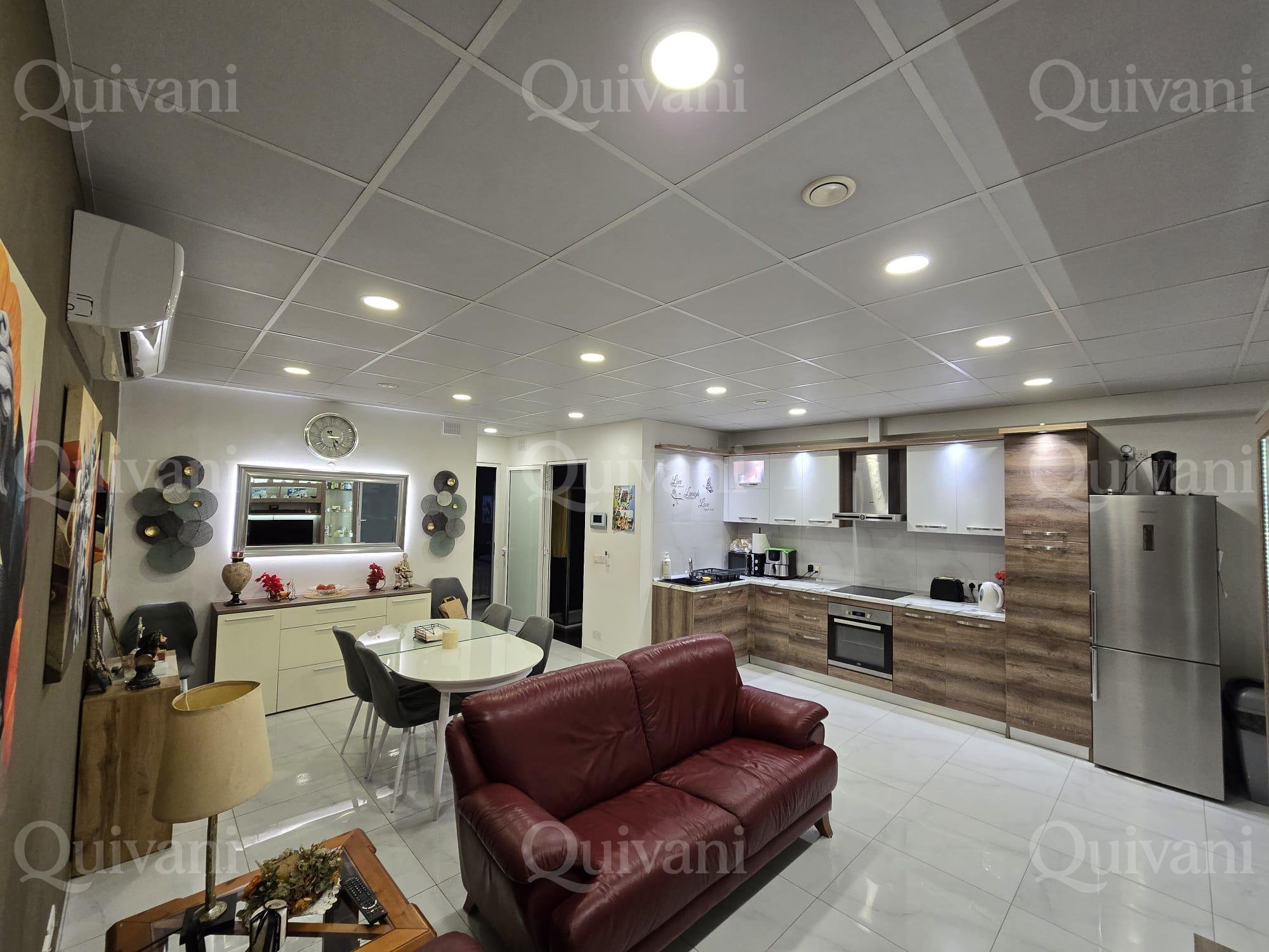 Qormi 5 Car Garage With 2 bedrooms
