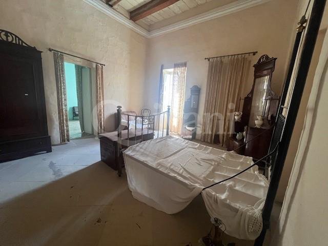 Zabbar Unconverted House of Character
