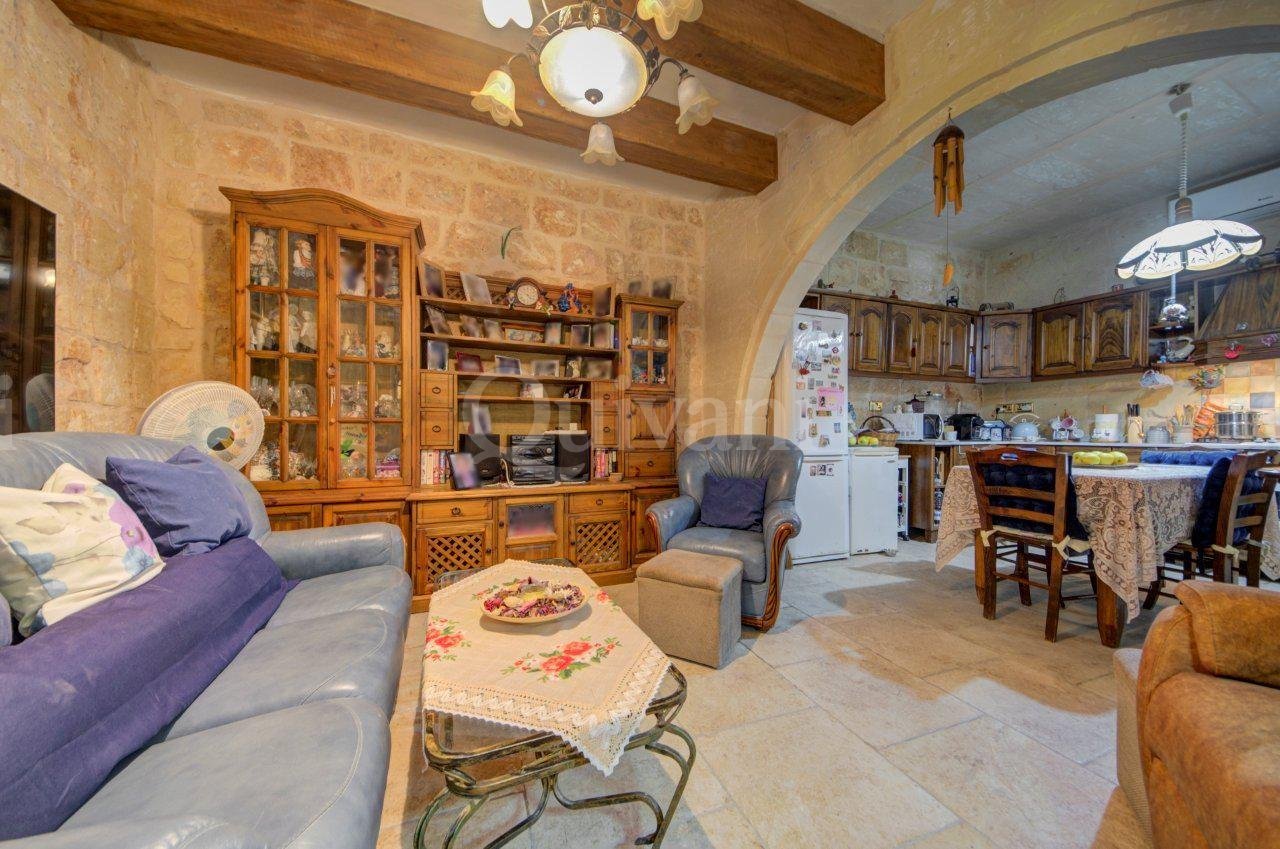 Zabbar Converted Townhouse