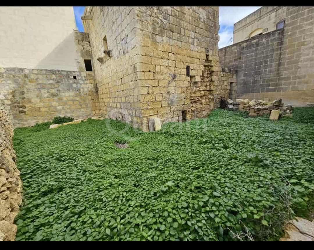 Xewkija Unconverted Farmhouse