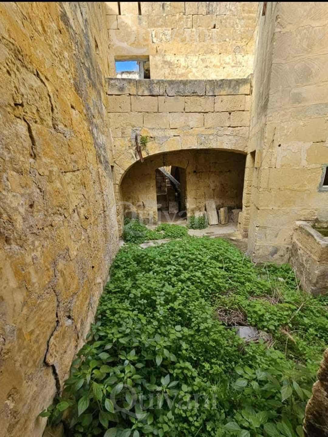 Xewkija Unconverted Farmhouse