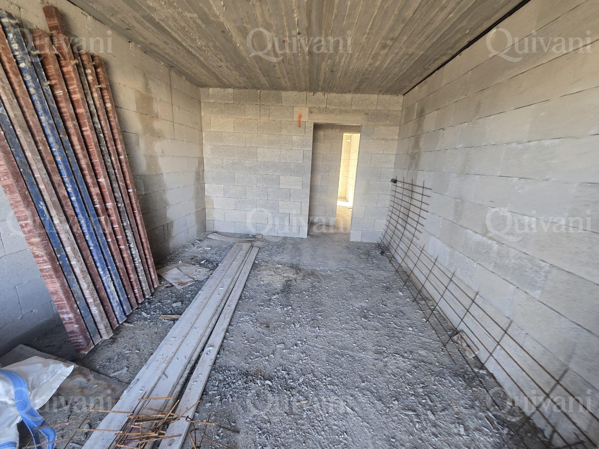 Fgura Shell form Penthouse