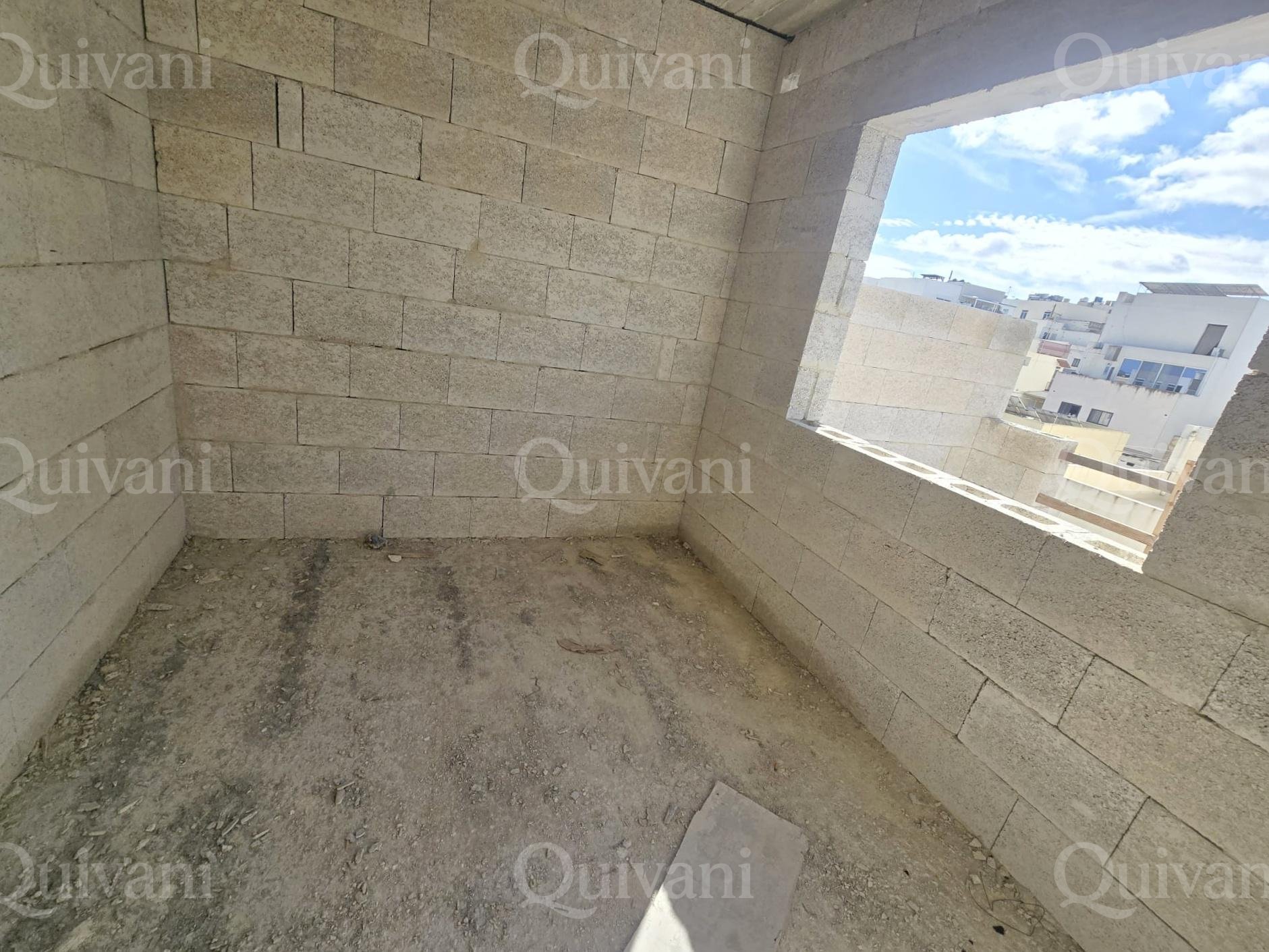 Fgura Shell form Penthouse