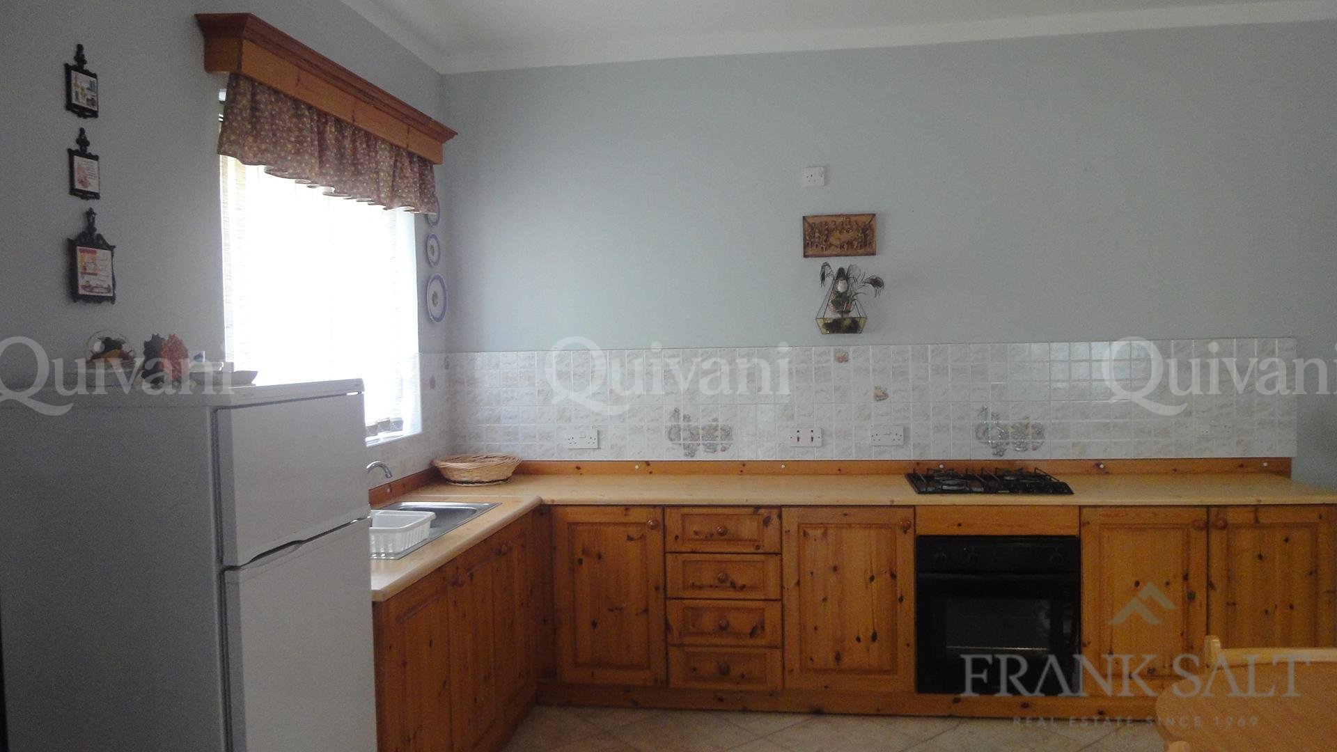 Marsalforn, Furnished Apartment