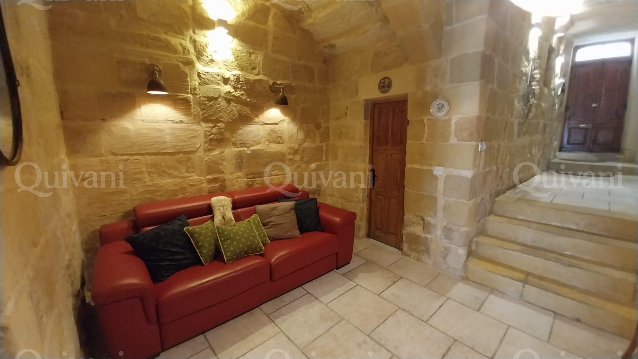 San Lawrenz Furnished Farmhouse