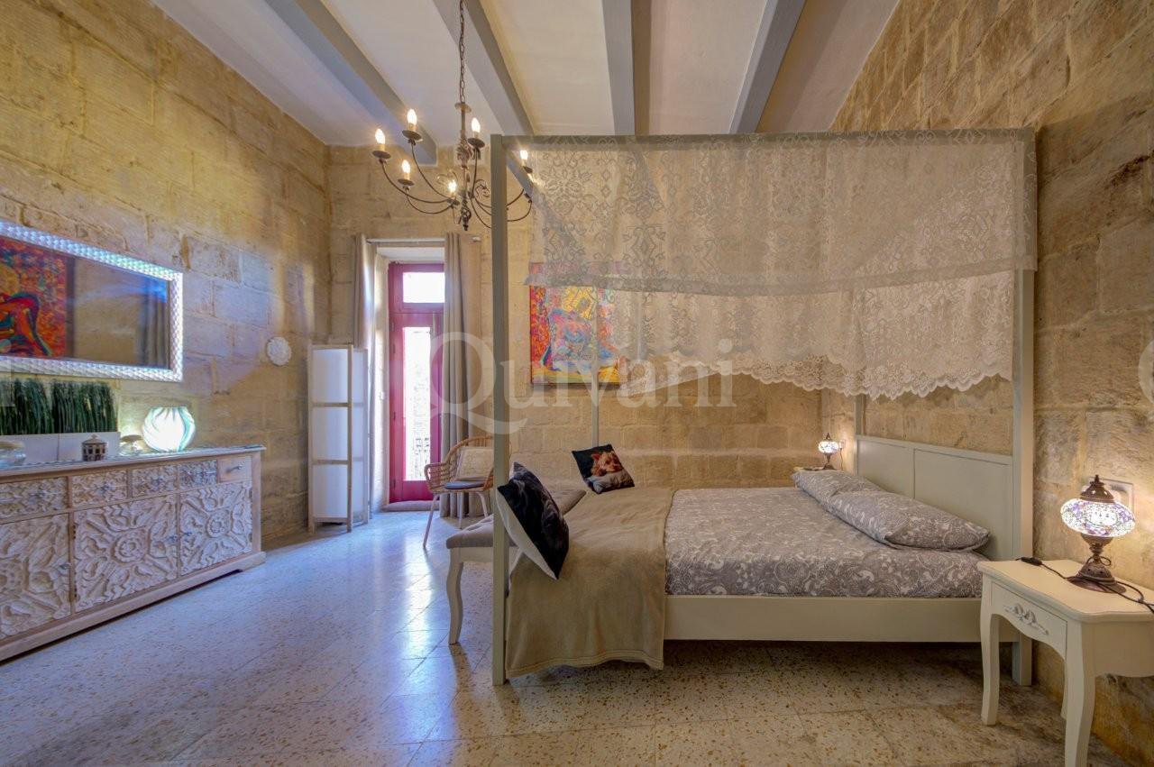 Cospicua Furnished Townhouse