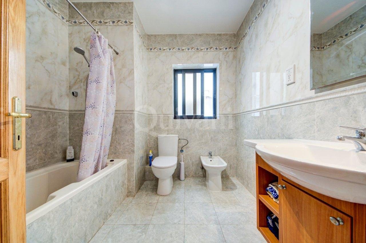 Vittoriosa Seafront Furnished Apartment