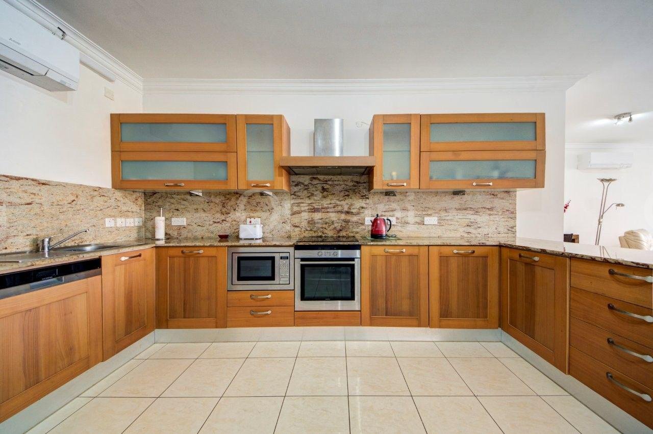 Vittoriosa Seafront Furnished Apartment