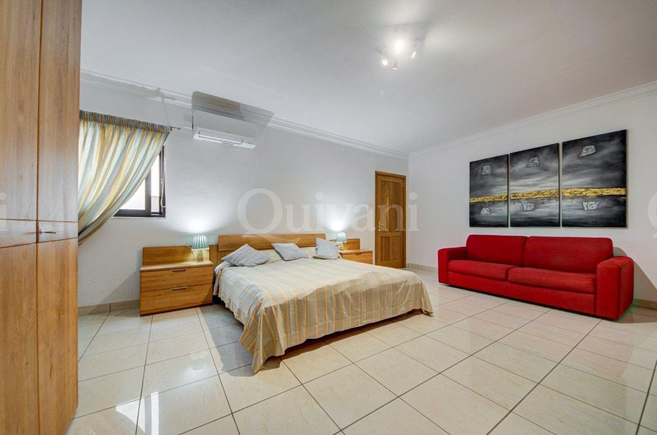 Vittoriosa Seafront Furnished Apartment