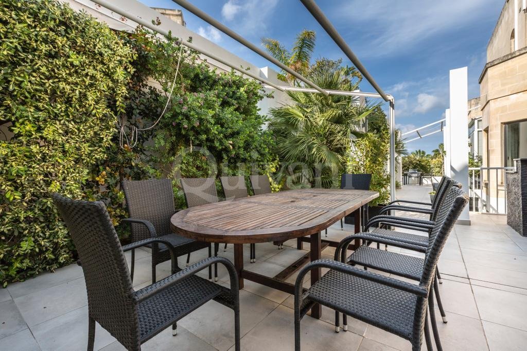 Madliena, Furnished Semi-detached Villa