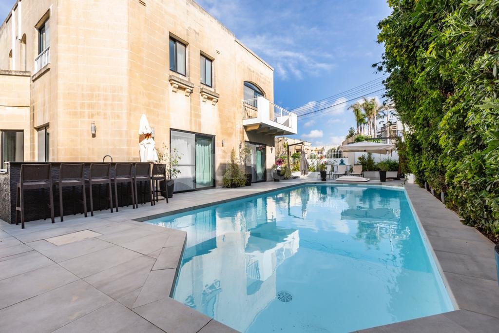 Madliena, Furnished Semi-detached Villa