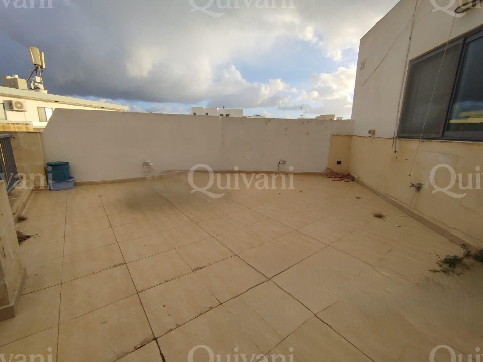 Mosta Shell form Penthouse