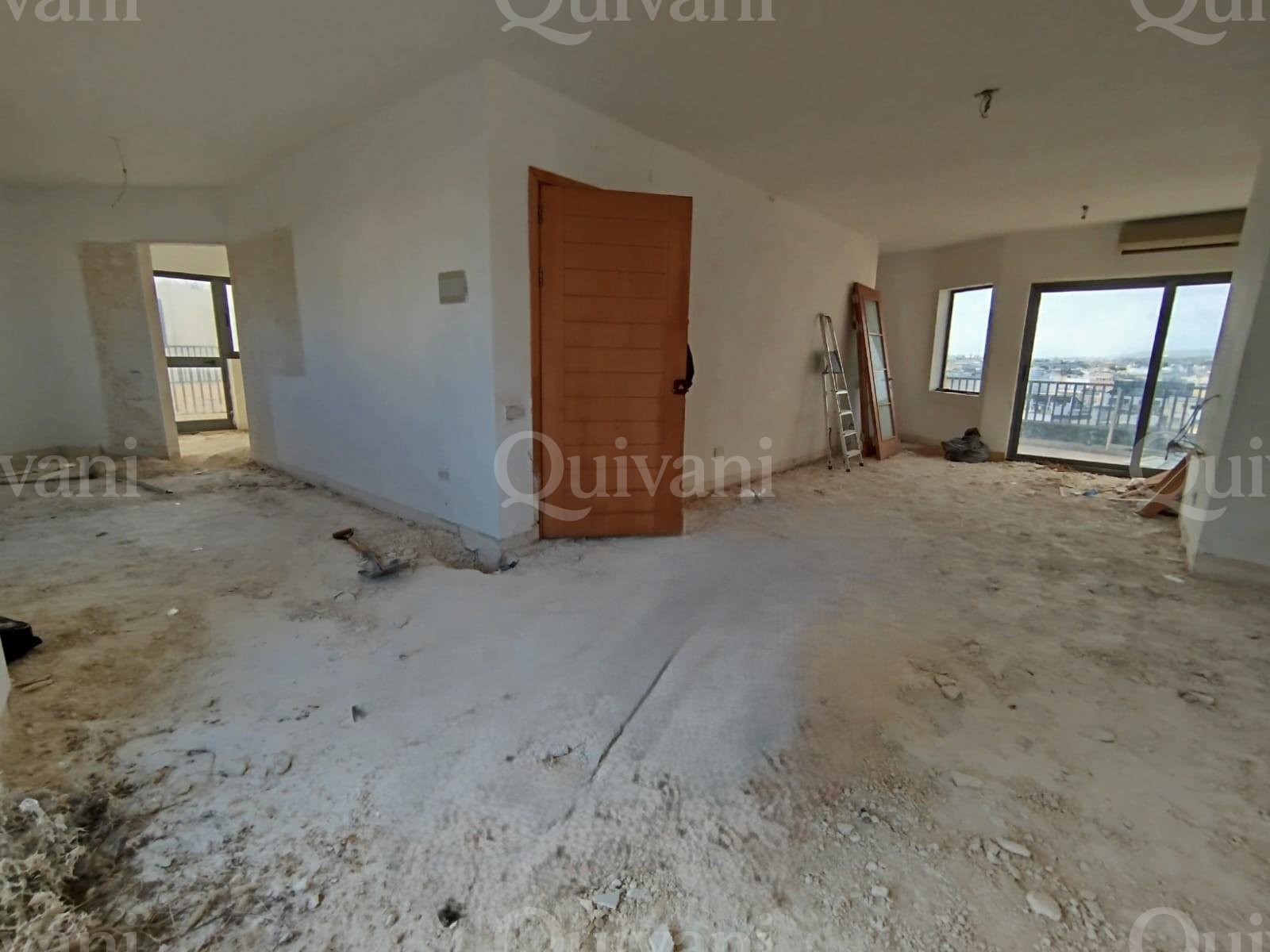Mosta Shell form Penthouse