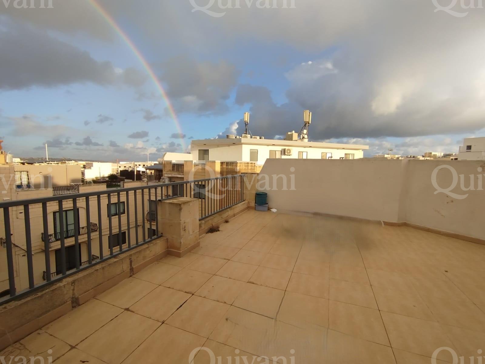 Mosta Shell form Penthouse
