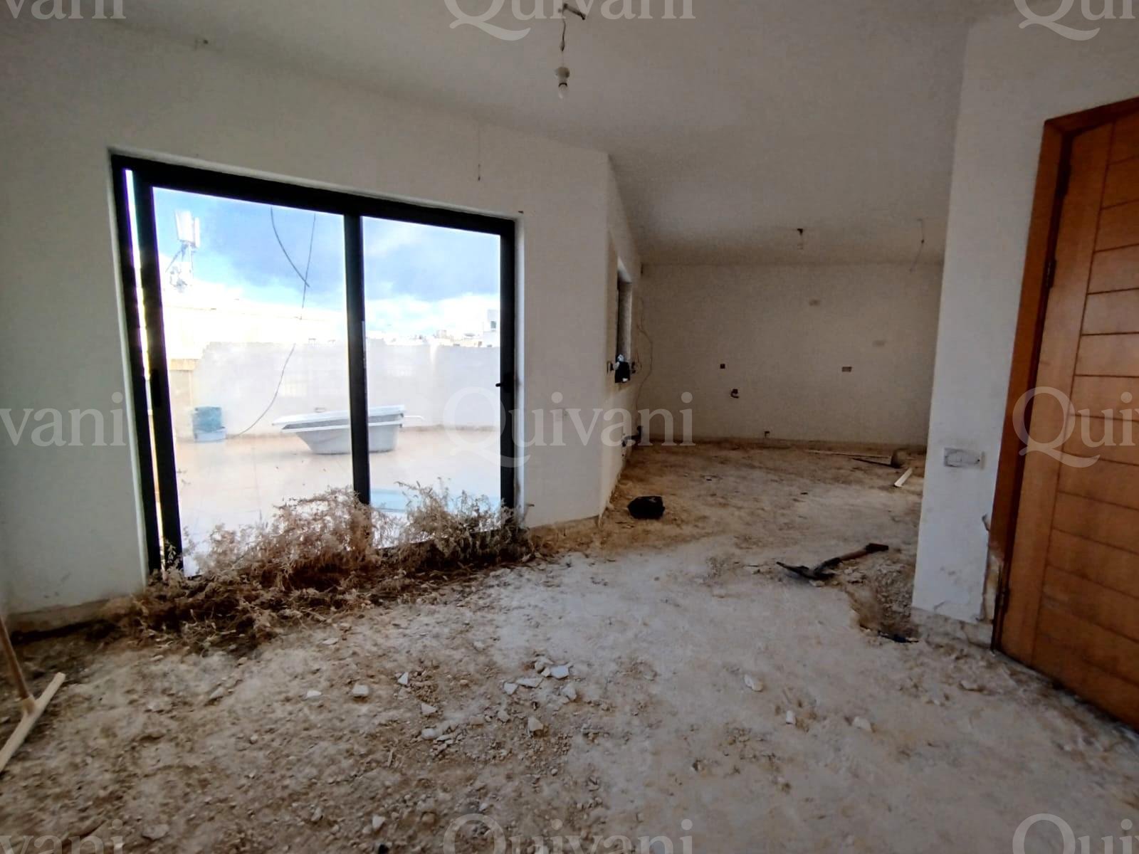 Mosta Shell form Penthouse