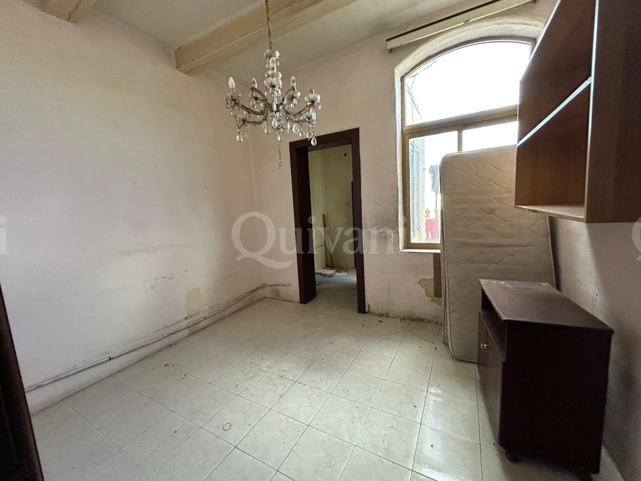 Hamrun Unconverted Townhouse with a large garden