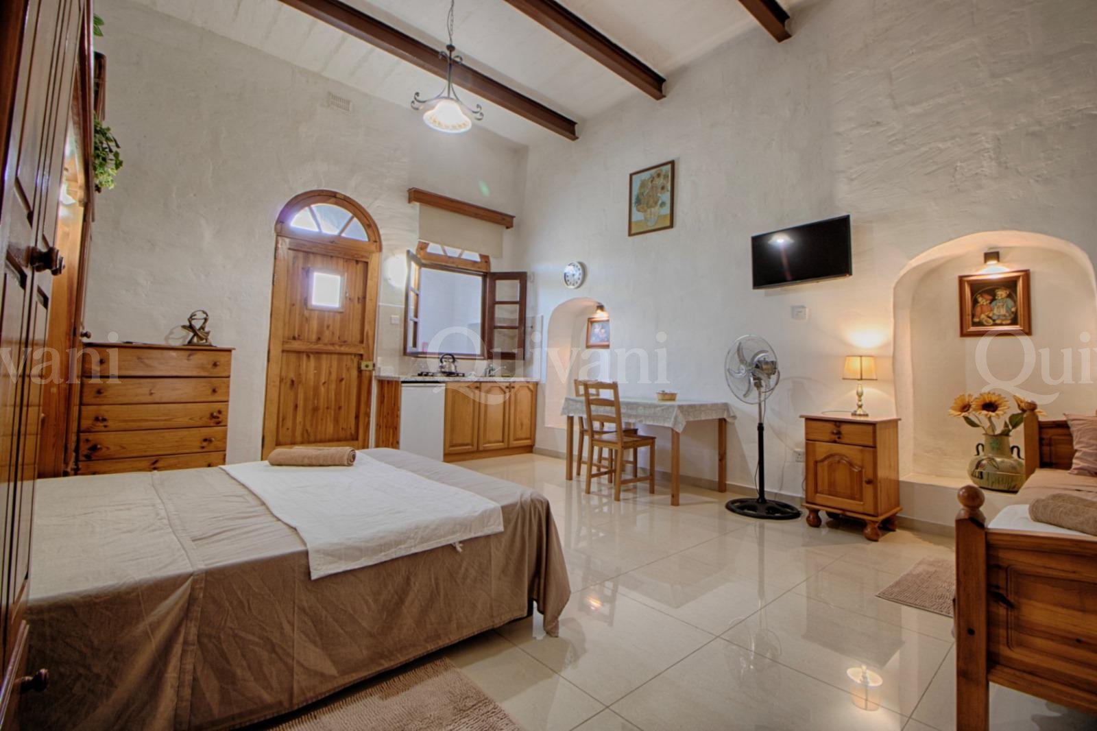 St Pauls Bay Converted Farmhouse