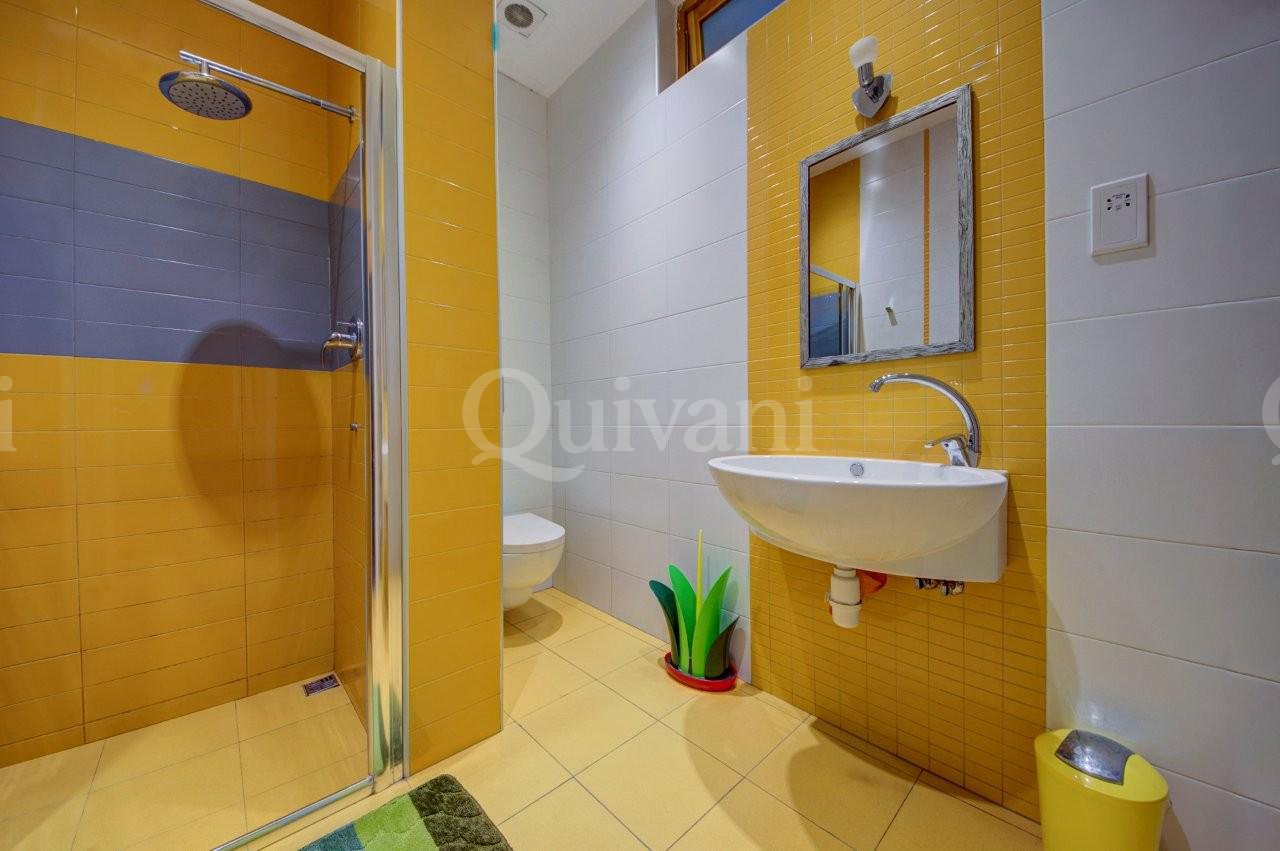 Beautifully converted five bedroom townhouse