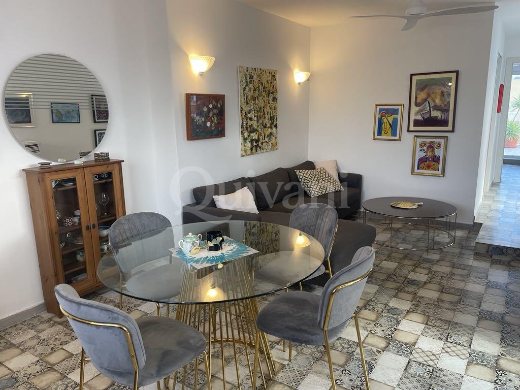 Beautifully converted five bedroom townhouse