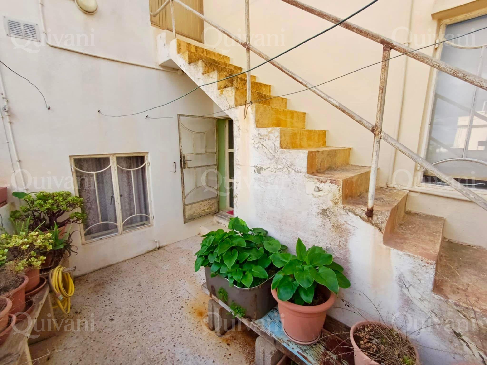 Dingli Unconverted Townhouse
