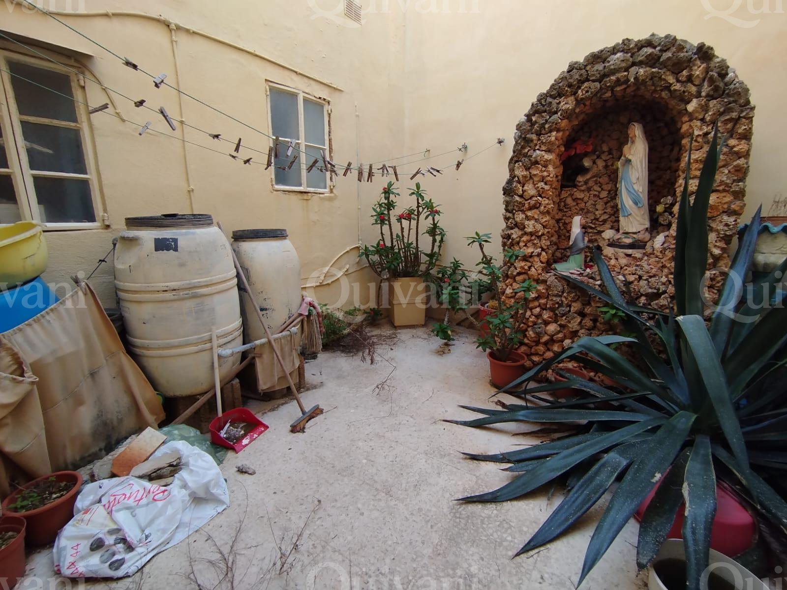 Zejtun Unconverted Townhouse