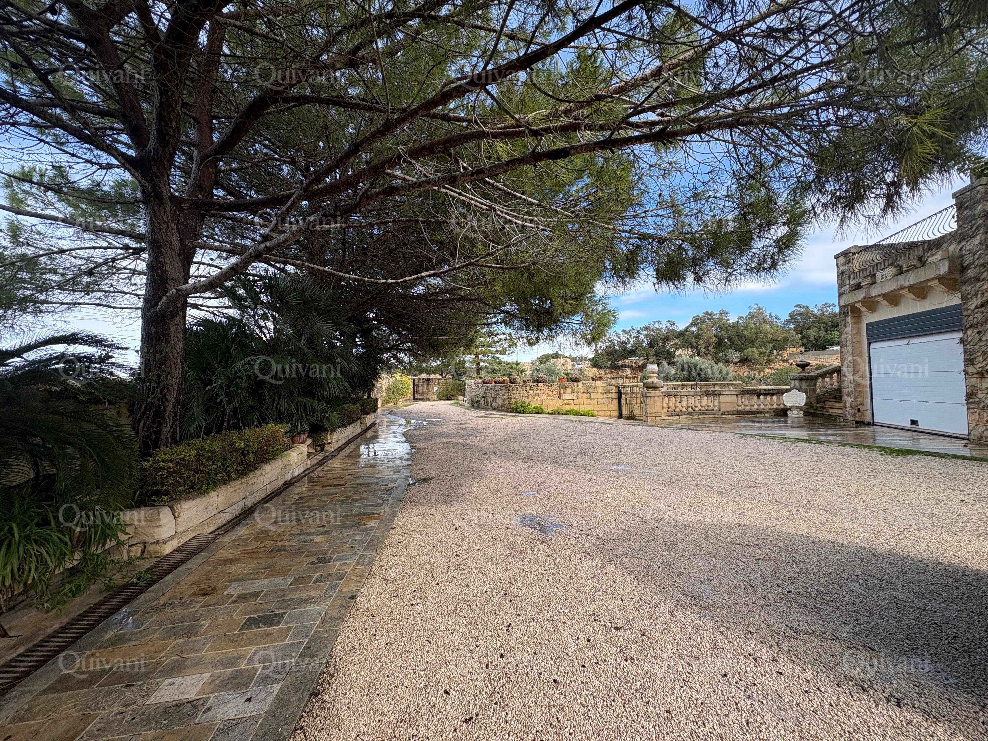 Gharghur, Finished Detached Villa