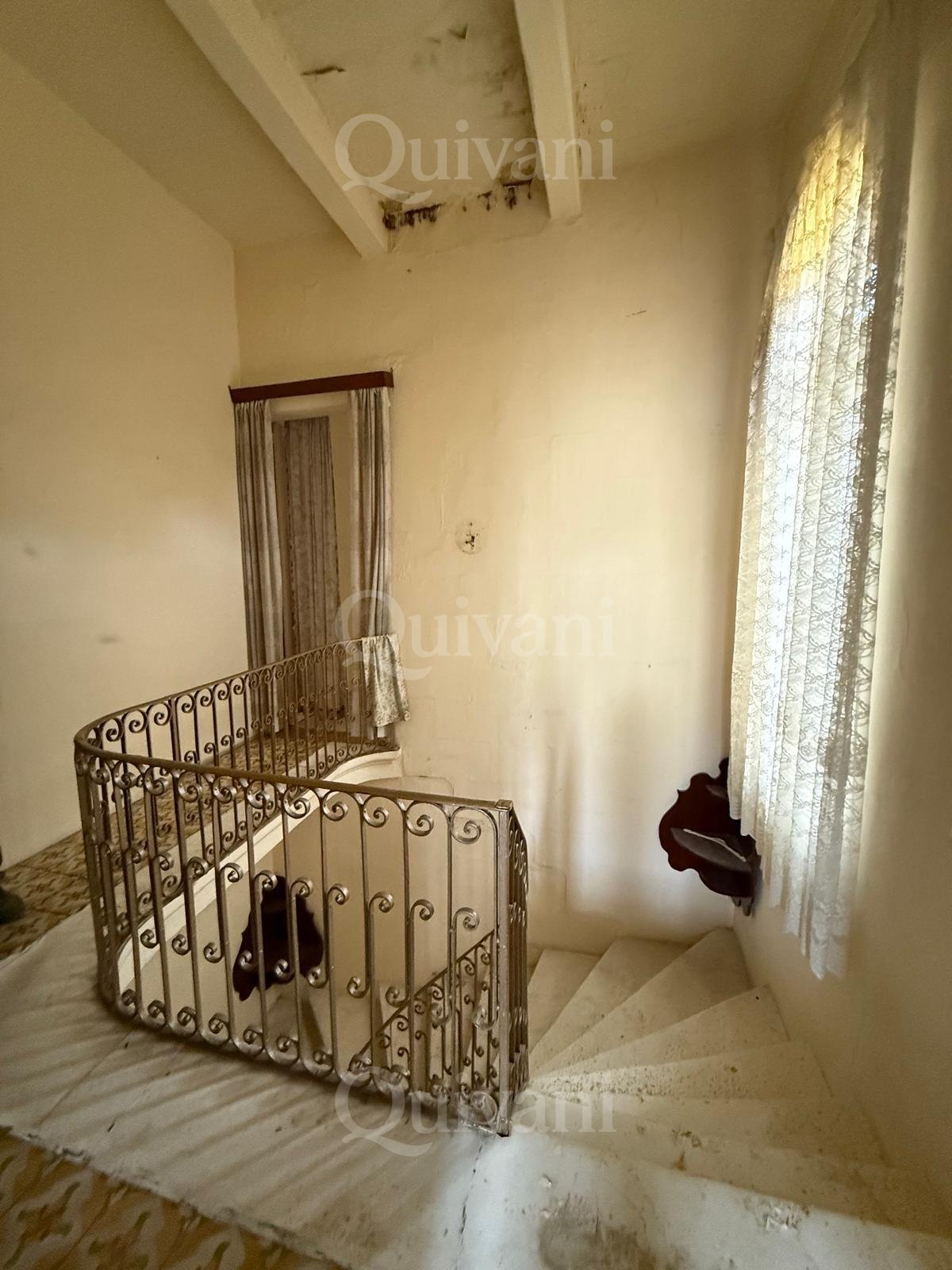 Victoria Unconverted Townhouse