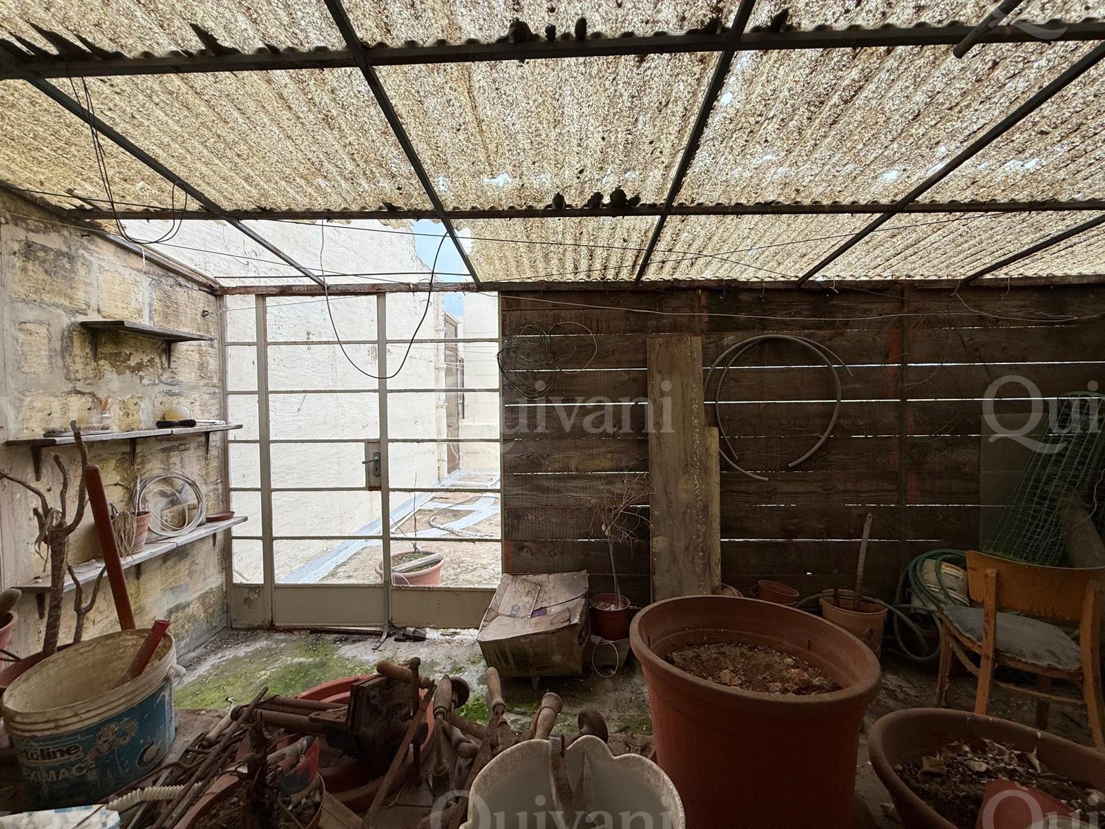 Victoria Unconverted Townhouse