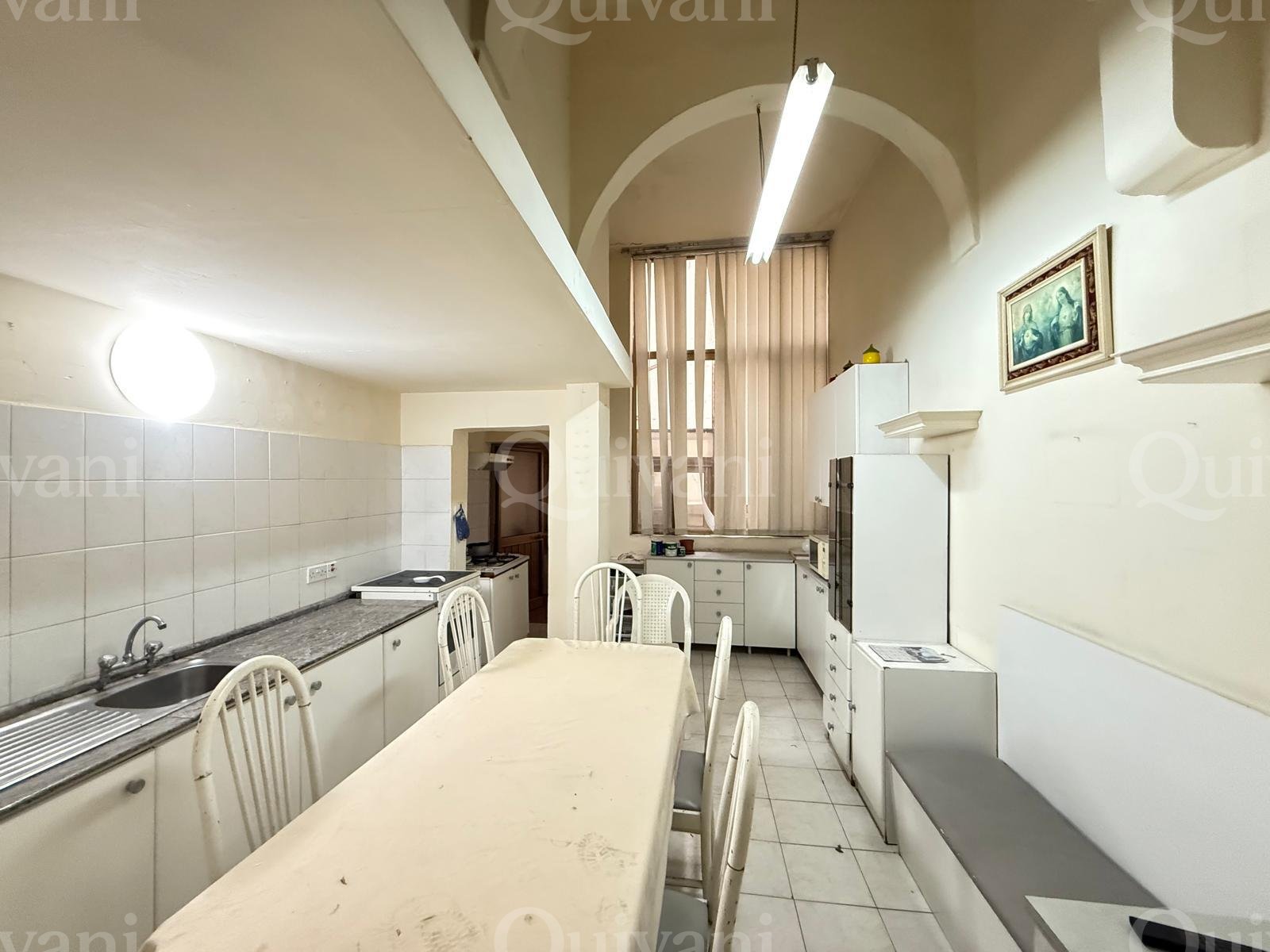 Victoria Unconverted Townhouse