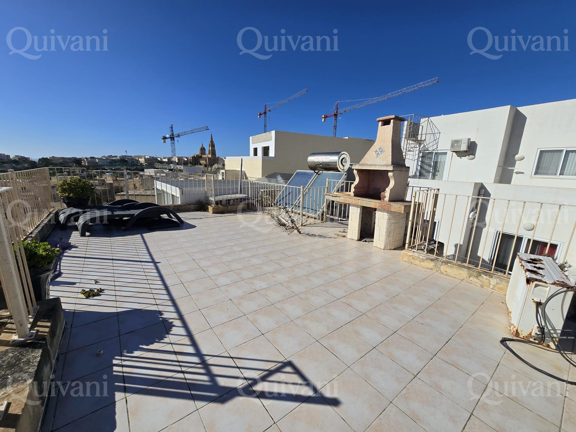 Ghajnsielem Furnished Penthouse