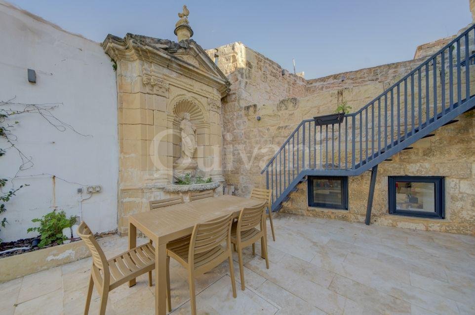 Mosta Converted House of Character with Pool