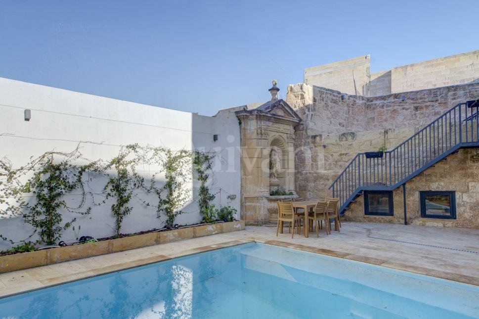 Mosta Converted House of Character with Pool