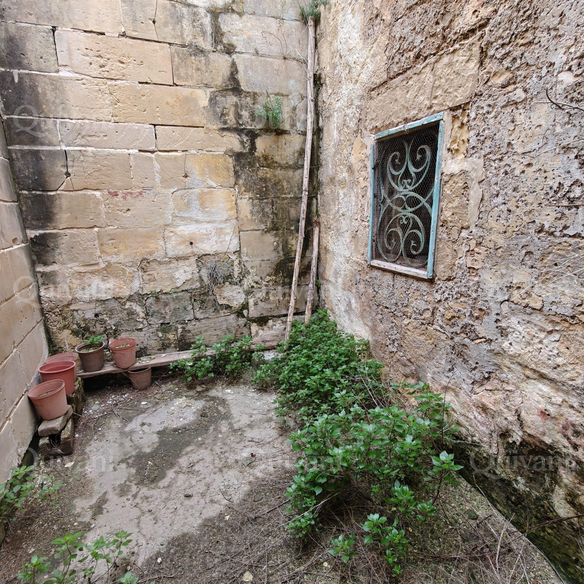 Tarxien Unconverted House of Character
