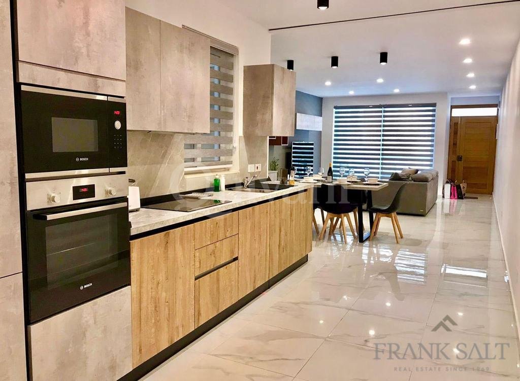 Swieqi, Furnished Maisonette