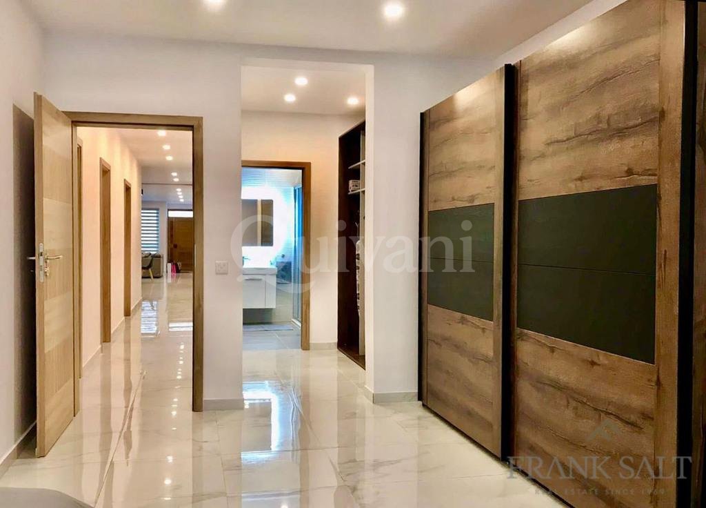 Swieqi, Furnished Maisonette