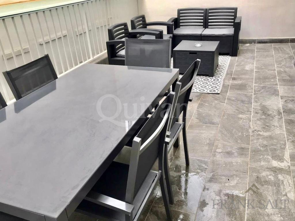 Swieqi, Furnished Maisonette