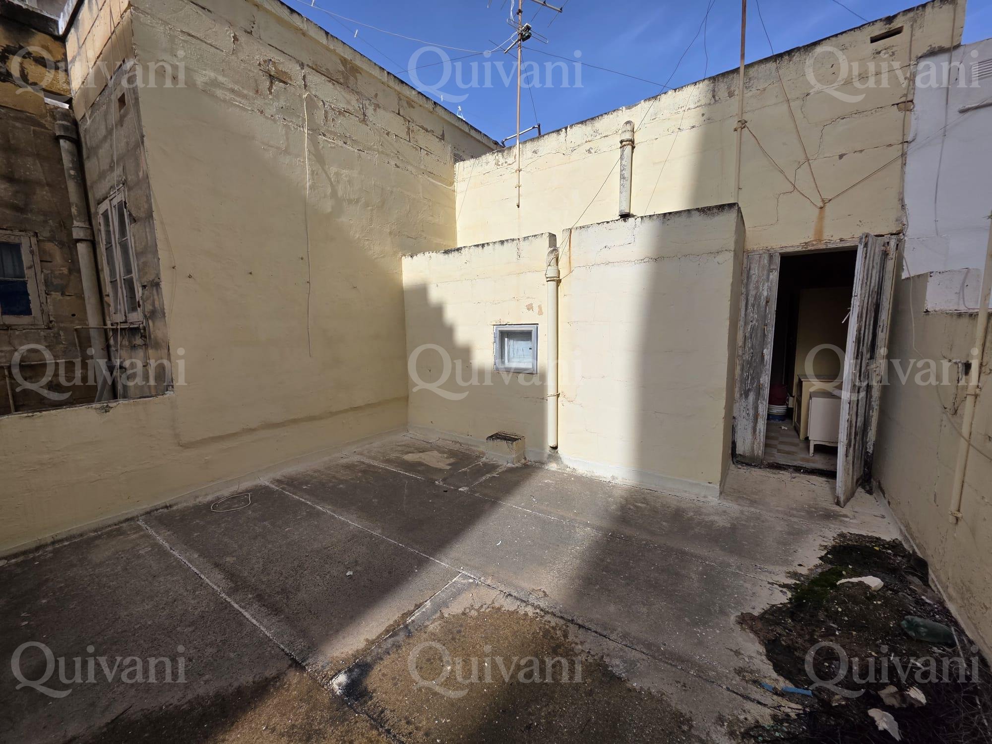 Bugibba Shell form Elevated Maisonette