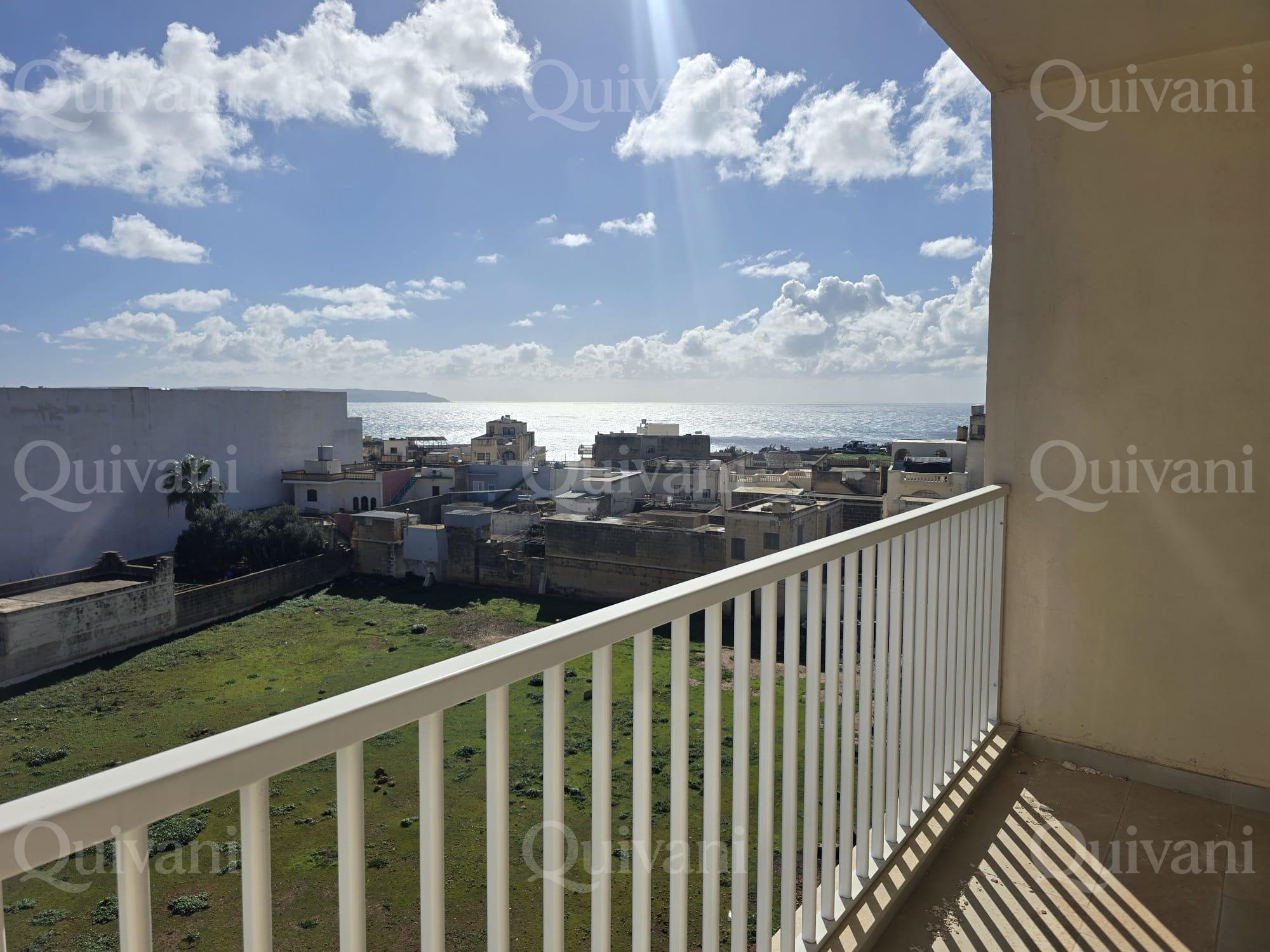 Ghajnsielem Shell form Penthouse