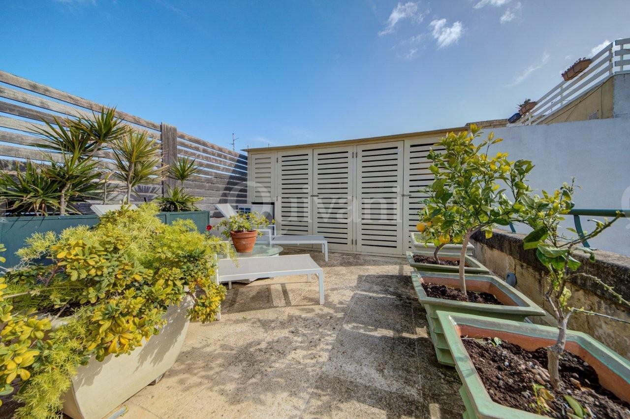 Cospicua Converted House of Character - Very exclusive 5 bed