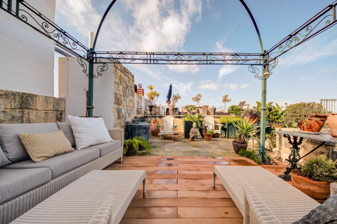 Cospicua Converted House of Character - Very exclusive 5 bed