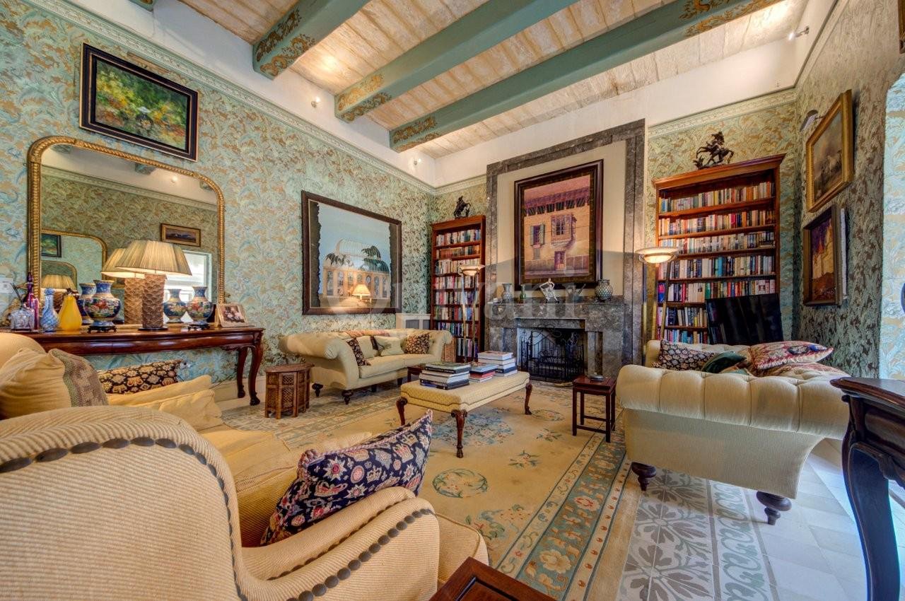 Cospicua Converted House of Character - Very exclusive 5 bed