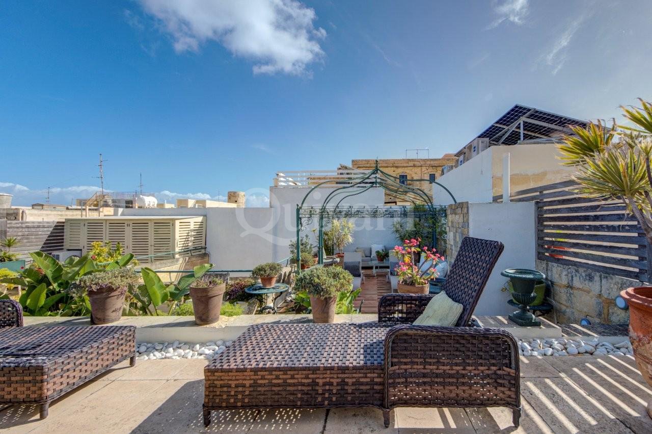 Cospicua Converted House of Character - Very exclusive 5 bed